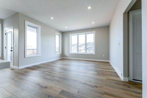 168 10 Avenue Se, Drumheller, AB - Indoor Photo Showing Other Room