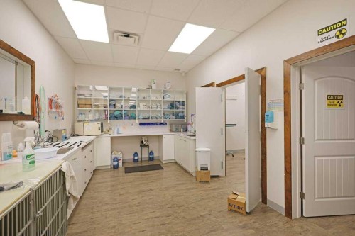 50 Upland Boulevard West, Brooks, AB 