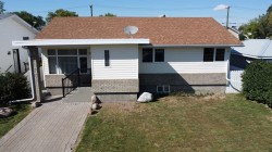 206 4 Avenue WESTHanna, AB T0J 1P0