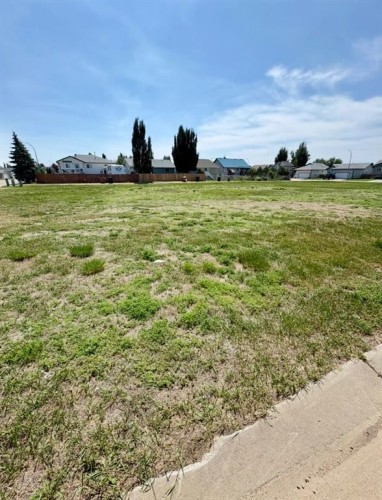 96 Upland Manor, Brooks, AB 