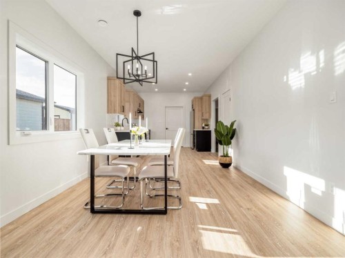 7038 48 Street, Taber, AB - Indoor Photo Showing Dining Room