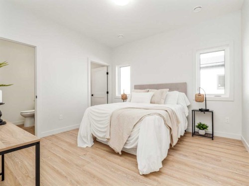 7038 48 Street, Taber, AB - Indoor Photo Showing Bedroom