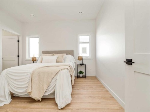 7038 48 Street, Taber, AB - Indoor Photo Showing Bedroom