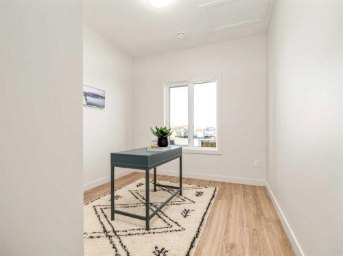 7038 48 Street, Taber, AB - Indoor Photo Showing Other Room