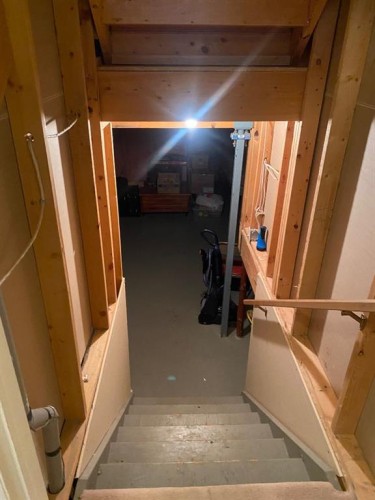 19 Prestwick Green Se, Calgary, AB - Indoor Photo Showing Other Room