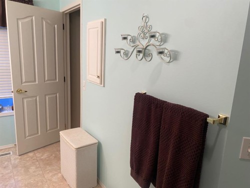 19 Prestwick Green Se, Calgary, AB - Indoor