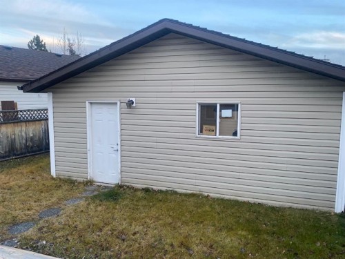 19 Prestwick Green Se, Calgary, AB - Outdoor