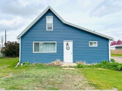 106 3 Avenue EASTOyen, AB T0J 2J0