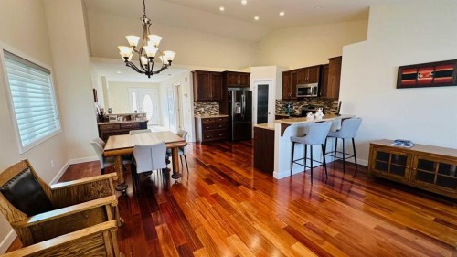 17 Garden Way, Drumheller, AB - Indoor