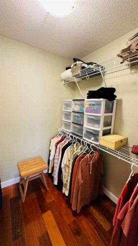 17 Garden Way, Drumheller, AB - Indoor With Storage