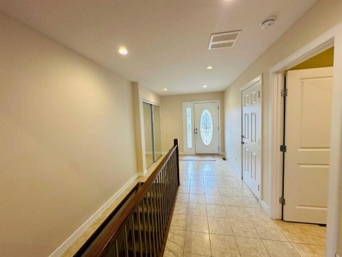 17 Garden Way, Drumheller, AB - Indoor Photo Showing Other Room