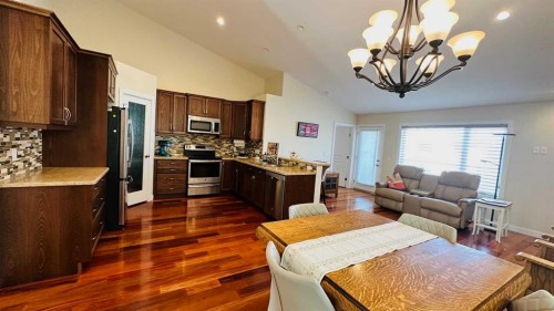 17 Garden Way, Drumheller, AB - Indoor