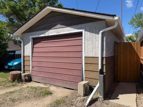 541 3 Avenue West, Drumheller, AB 
