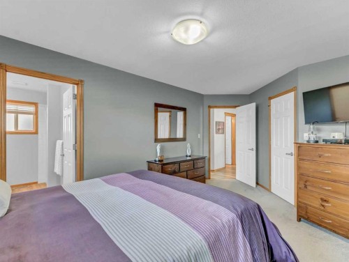 123 Upland Road West, Brooks, AB - Indoor Photo Showing Bedroom