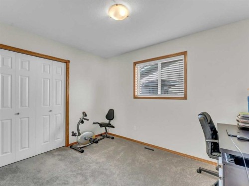 123 Upland Road West, Brooks, AB - Indoor Photo Showing Office