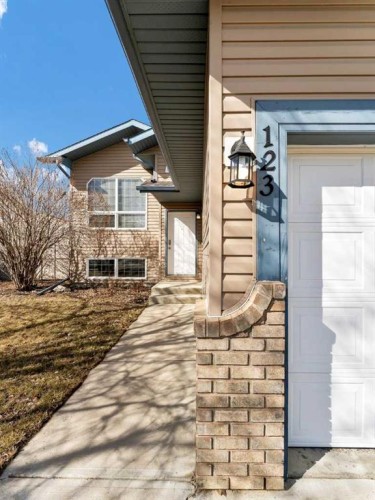 123 Upland Road West, Brooks, AB - Outdoor With Exterior