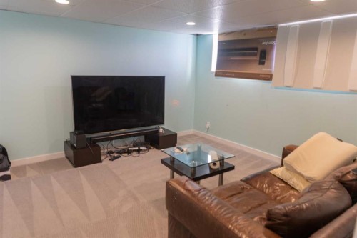 11977 154 Avenue, Calgary, AB 