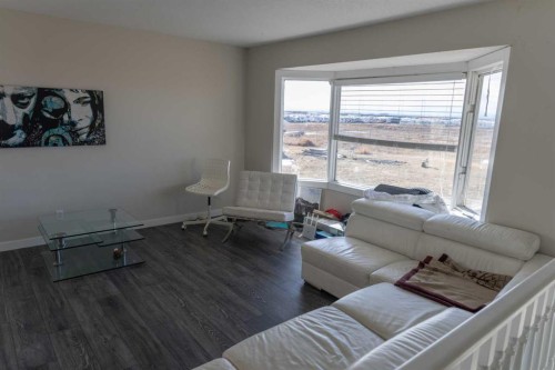 11977 154 Avenue, Calgary, AB 