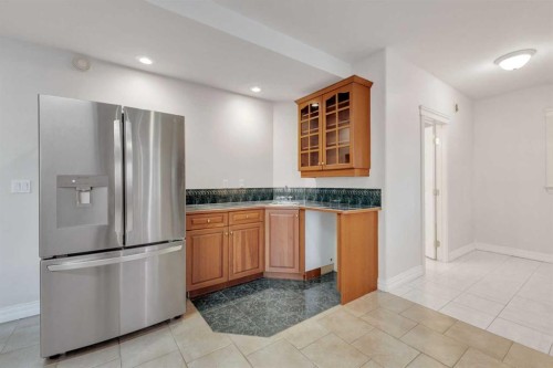 25 Ashmore Close, Red Deer, AB - Indoor Photo Showing Kitchen