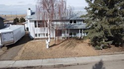 604 9 Avenue WESTHanna, AB T0J 1P0
