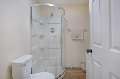 63 Ash Street West, Brooks, AB - Indoor Photo Showing Bathroom