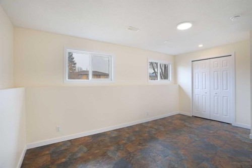63 Ash Street West, Brooks, AB - Indoor Photo Showing Other Room