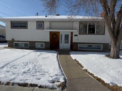 1023 2 Street SEDrumheller, AB T0J 0Y6