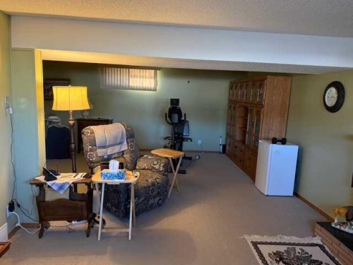 1023 2 Street Se, Drumheller, AB - Indoor