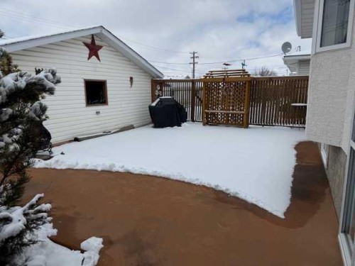 1023 2 Street Se, Drumheller, AB - Outdoor With Exterior