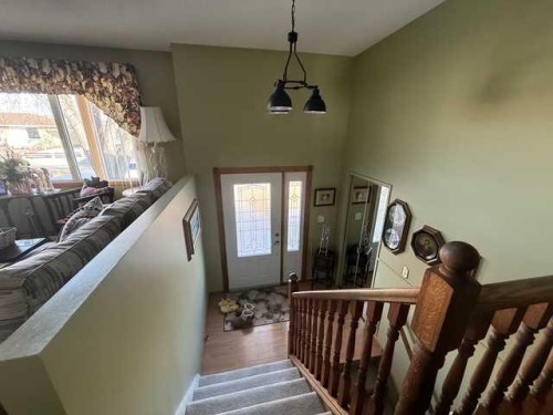 1023 2 Street Se, Drumheller, AB - Indoor Photo Showing Other Room