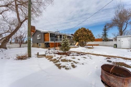 248 5 Street, Drumheller, AB - Outdoor