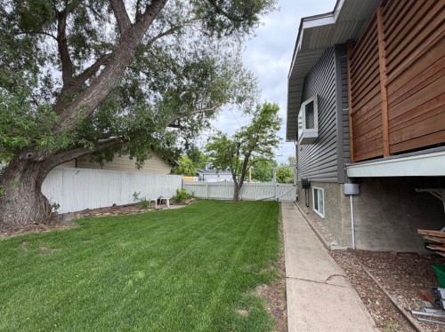248 5 Street, Drumheller, AB 