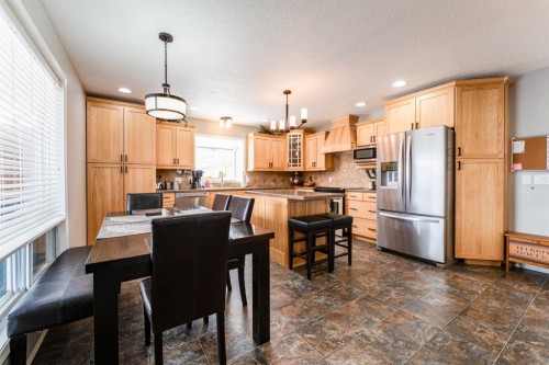 248 5 Street, Drumheller, AB - Indoor