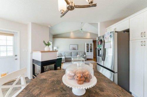 85 Michichi Drive, Drumheller, AB - Indoor With Fireplace