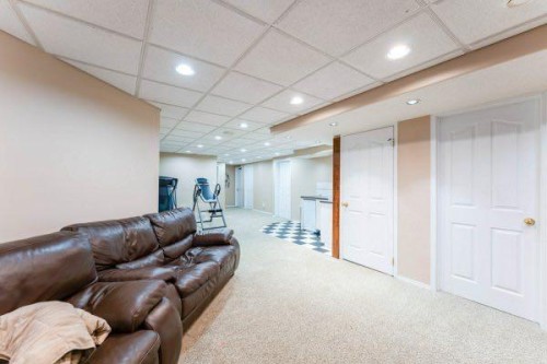 85 Michichi Drive, Drumheller, AB - Indoor