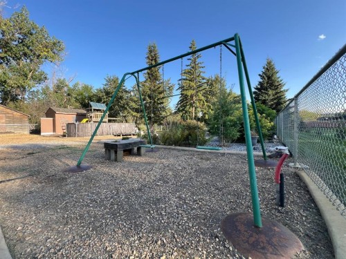 85 Michichi Drive, Drumheller, AB - Outdoor