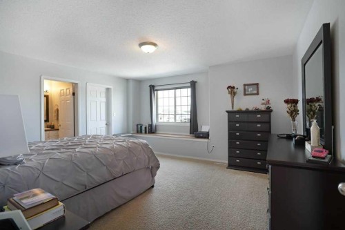 36 Laura Place, Duchess, AB - Indoor Photo Showing Bedroom