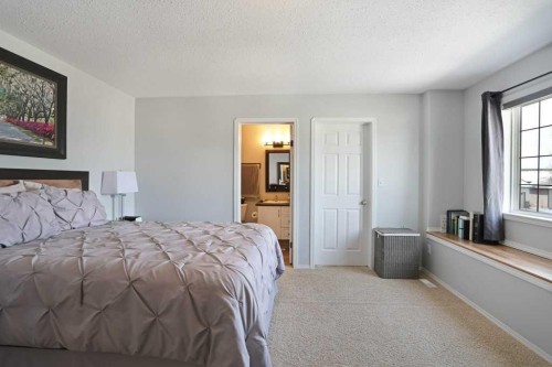 36 Laura Place, Duchess, AB - Indoor Photo Showing Bedroom