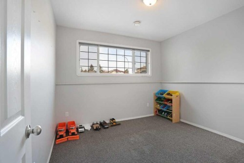 36 Laura Place, Duchess, AB - Indoor Photo Showing Other Room