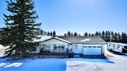 1433 Township Road 274  Rural Special Areas No. 3, AB T0J 3E0