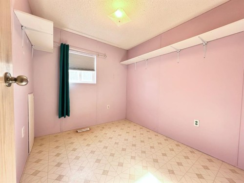 613 Iris Street, Rosemary, AB 