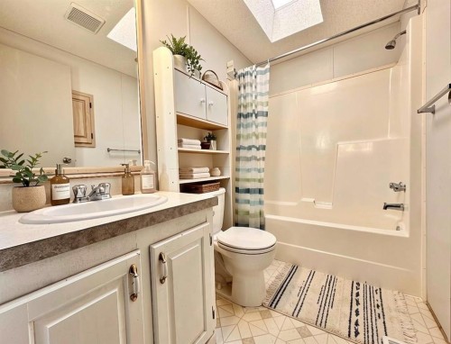 613 Iris Street, Rosemary, AB 