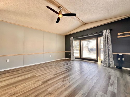 613 Iris Street, Rosemary, AB 