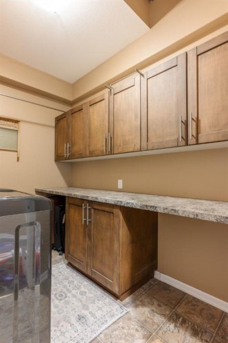 651 Greene Close, Drumheller, AB - Indoor Photo Showing Other Room