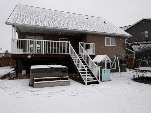 651 Greene Close, Drumheller, AB - Outdoor With Exterior