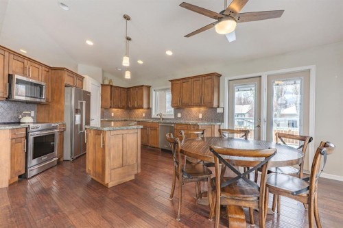 651 Greene Close, Drumheller, AB - Indoor