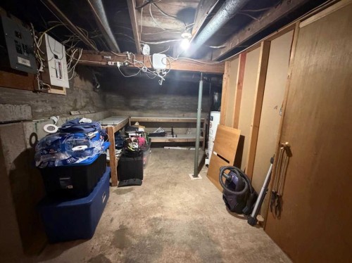 97 Villa Street, Drumheller, AB - Indoor Photo Showing Basement