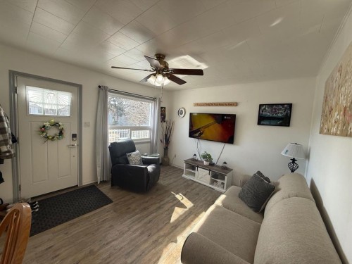 97 Villa Street, Drumheller, AB - Indoor