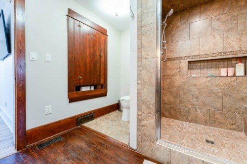 618 5 Street East, Drumheller, AB - Indoor