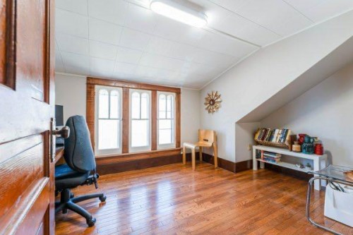 618 5 Street East, Drumheller, AB - Indoor